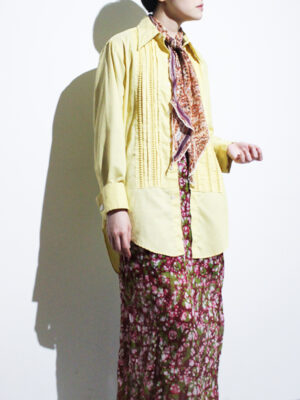 1970s font pleats shirt